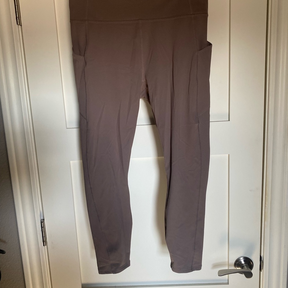 Fabletics Pure Luxe High-Waisted 7/8 Leggings
